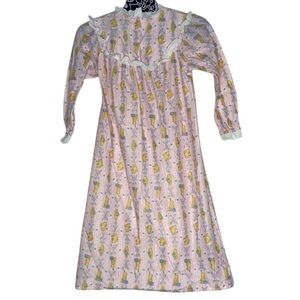 Vintage Lanz of Salzburg Disney Winnie the Pooh Nightgown Exclusive Signed SZ 6